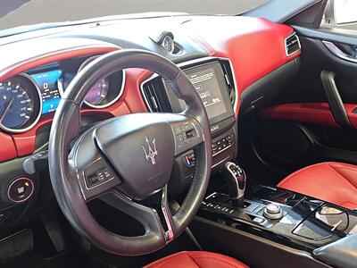 2017 Maserati Ghibli   - Photo 13 - Lennox, CA 90304