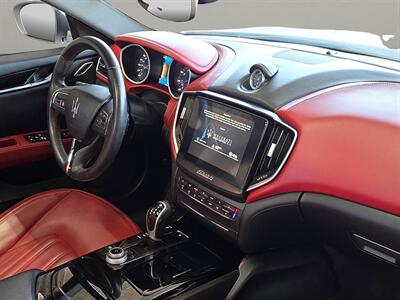 2017 Maserati Ghibli   - Photo 15 - Lennox, CA 90304