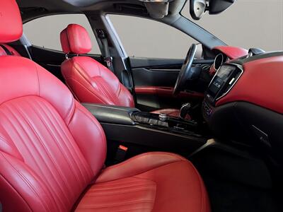 2017 Maserati Ghibli   - Photo 16 - Lennox, CA 90304