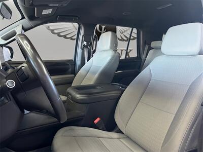 2022 GMC Yukon SLE   - Photo 9 - Lennox, CA 90304