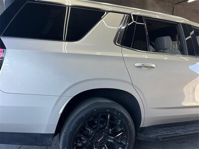 2022 GMC Yukon SLE   - Photo 16 - Lennox, CA 90304
