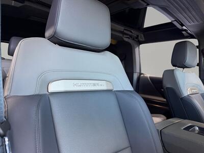 2025 GMC HUMMER EV 2X - Photo 14 - Lennox, CA 90304