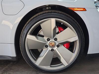 2021 Porsche Taycan 4S - Photo 34 - Lennox, CA 90304