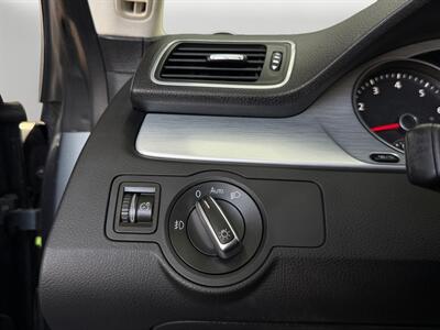 2013 Volkswagen CC 2.0T Sport   - Photo 18 - Lennox, CA 90304