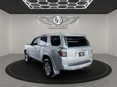 2014 Toyota 4Runner SR5   - Photo 5 - Lennox, CA 90304