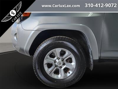 2014 Toyota 4Runner SR5   - Photo 9 - Lennox, CA 90304