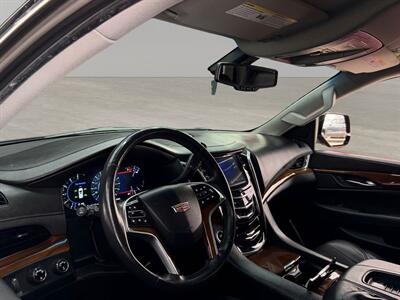 2018 Cadillac Escalade ESV   - Photo 16 - Lennox, CA 90304