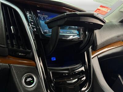 2018 Cadillac Escalade ESV   - Photo 21 - Lennox, CA 90304