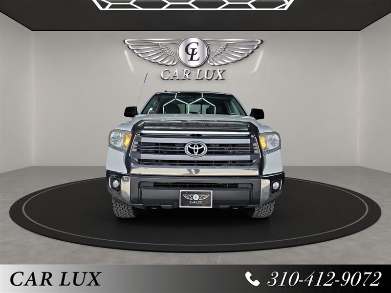 2015 Toyota Tundra SR5  