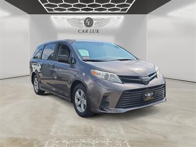 2019 Toyota Sienna L 7 Passenger   - Photo 1 - Lennox, CA 90304