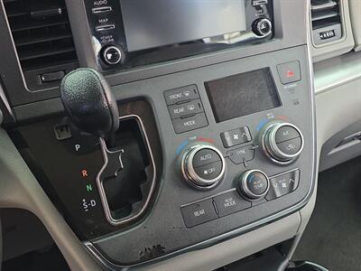 2019 Toyota Sienna L 7 Passenger - Photo 20 - Lennox, CA 90304