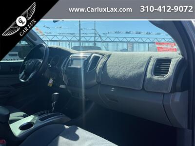 2014 Toyota Tacoma V6   - Photo 25 - Lennox, CA 90304