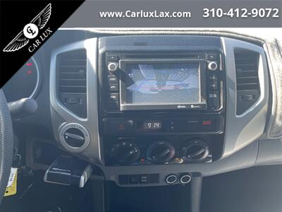 2014 Toyota Tacoma V6   - Photo 22 - Lennox, CA 90304