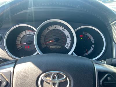 2014 Toyota Tacoma V6   - Photo 20 - Lennox, CA 90304