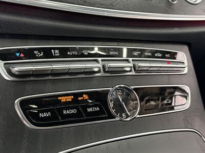 2018 Mercedes-Benz E 300   - Photo 17 - Lennox, CA 90304