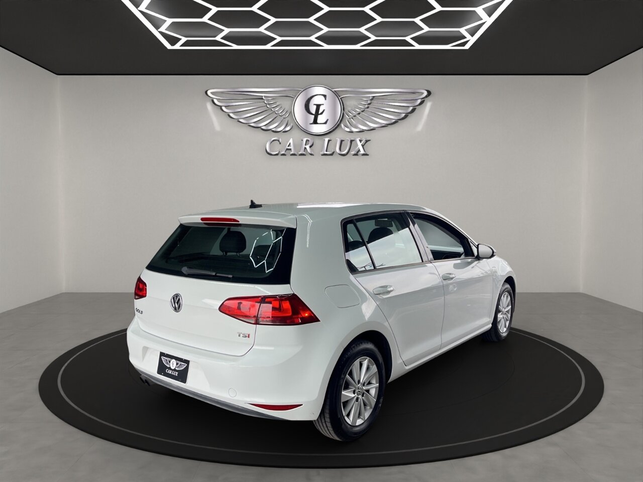2016 Volkswagen Golf TSI S photo 3