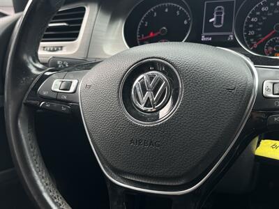2016 Volkswagen Golf TSI S 4-Door   - Photo 20 - Lennox, CA 90304