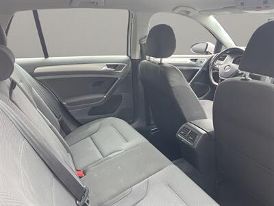 2016 Volkswagen Golf TSI S 4-Door   - Photo 16 - Lennox, CA 90304