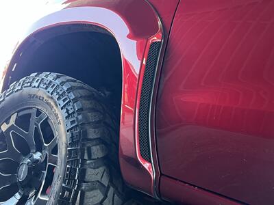 2020 Chevrolet Silverado 1500 LTZ   - Photo 25 - Lennox, CA 90304