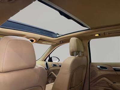 2013 Porsche Cayenne S - Photo 19 - Lennox, CA 90304