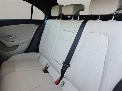 2020 Mercedes-Benz A 220 4MATIC®   - Photo 10 - Lennox, CA 90304