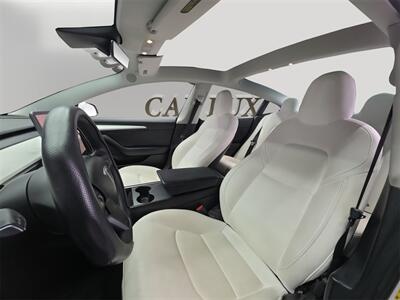 2021 Tesla Model 3 Standard Range Plus - Photo 10 - Lennox, CA 90304