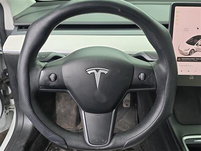 2021 Tesla Model 3 Standard Range Plus - Photo 19 - Lennox, CA 90304