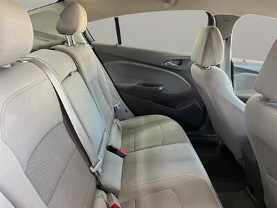 2018 Chevrolet Cruze LT   - Photo 17 - Lennox, CA 90304