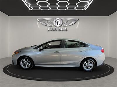 2018 Chevrolet Cruze LT - Photo 3 - Lennox, CA 90304