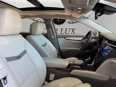 2013 Cadillac XTS Platinum   - Photo 14 - Lennox, CA 90304
