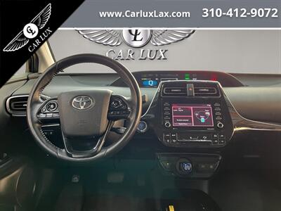 2022 Toyota Prius XLE   - Photo 12 - Lennox, CA 90304