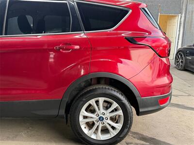 2019 Ford Escape SE   - Photo 19 - Lennox, CA 90304