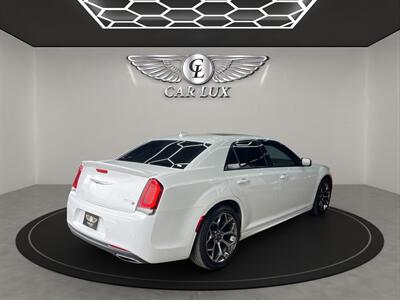 2018 Chrysler 300 Series S   - Photo 6 - Lennox, CA 90304
