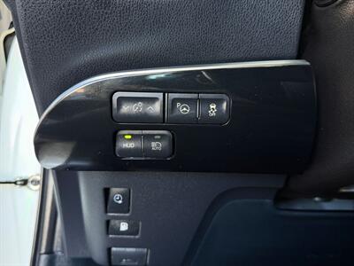 2018 Toyota Prius Prime Advanced - Photo 18 - Lennox, CA 90304