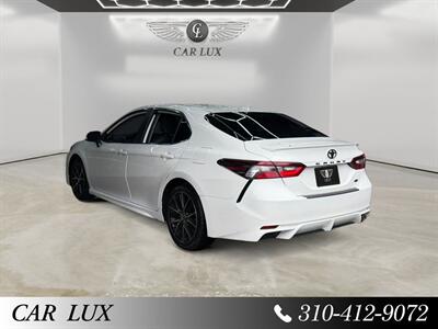 2021 Toyota Camry SE   - Photo 3 - Lennox, CA 90304