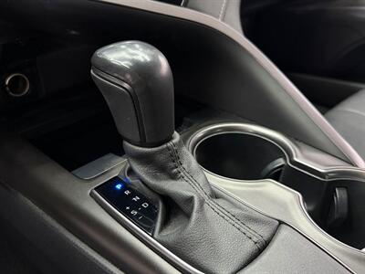 2021 Toyota Camry SE   - Photo 20 - Lennox, CA 90304