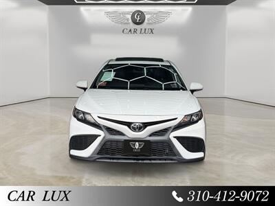 2021 Toyota Camry SE   - Photo 8 - Lennox, CA 90304