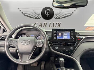 2021 Toyota Camry SE   - Photo 10 - Lennox, CA 90304