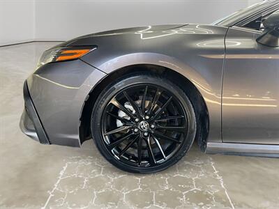 2022 Toyota Camry XSE V6   - Photo 14 - Lennox, CA 90304