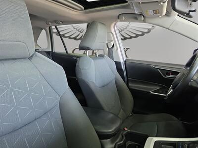 2022 Toyota RAV4 XLE   - Photo 19 - Lennox, CA 90304