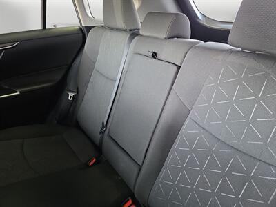 2022 Toyota RAV4 XLE   - Photo 15 - Lennox, CA 90304