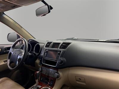 2013 Toyota Highlander Limited   - Photo 15 - Lennox, CA 90304