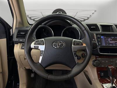 2013 Toyota Highlander Limited   - Photo 12 - Lennox, CA 90304