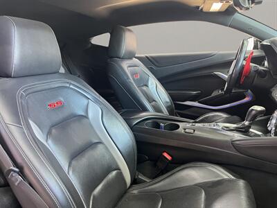 2019 Chevrolet Camaro 2SS   - Photo 15 - Lennox, CA 90304