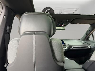 2024 Cadillac LYRIQ Tech   - Photo 26 - Lennox, CA 90304