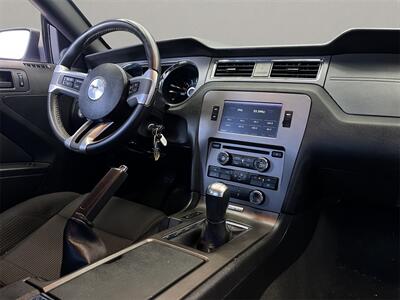 2013 Ford Mustang GT   - Photo 14 - Lennox, CA 90304