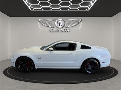 2013 Ford Mustang GT   - Photo 3 - Lennox, CA 90304