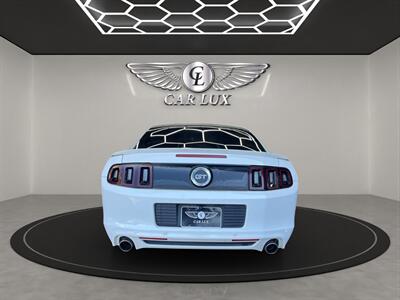 2013 Ford Mustang GT   - Photo 6 - Lennox, CA 90304