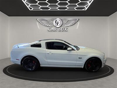 2013 Ford Mustang GT   - Photo 7 - Lennox, CA 90304