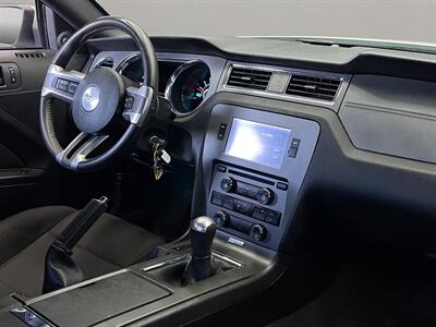 2013 Ford Mustang GT   - Photo 18 - Lennox, CA 90304